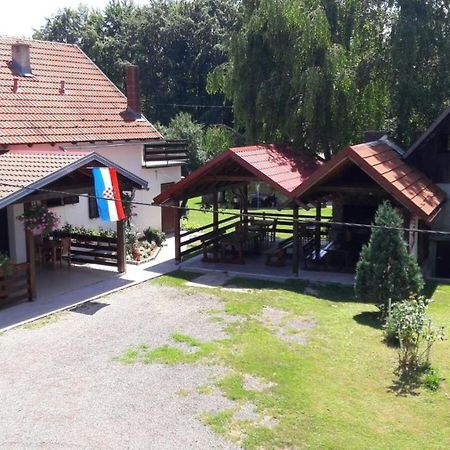 Apartments With A Parking Space Smoljanac, Plitvice - 12345 Luaran gambar